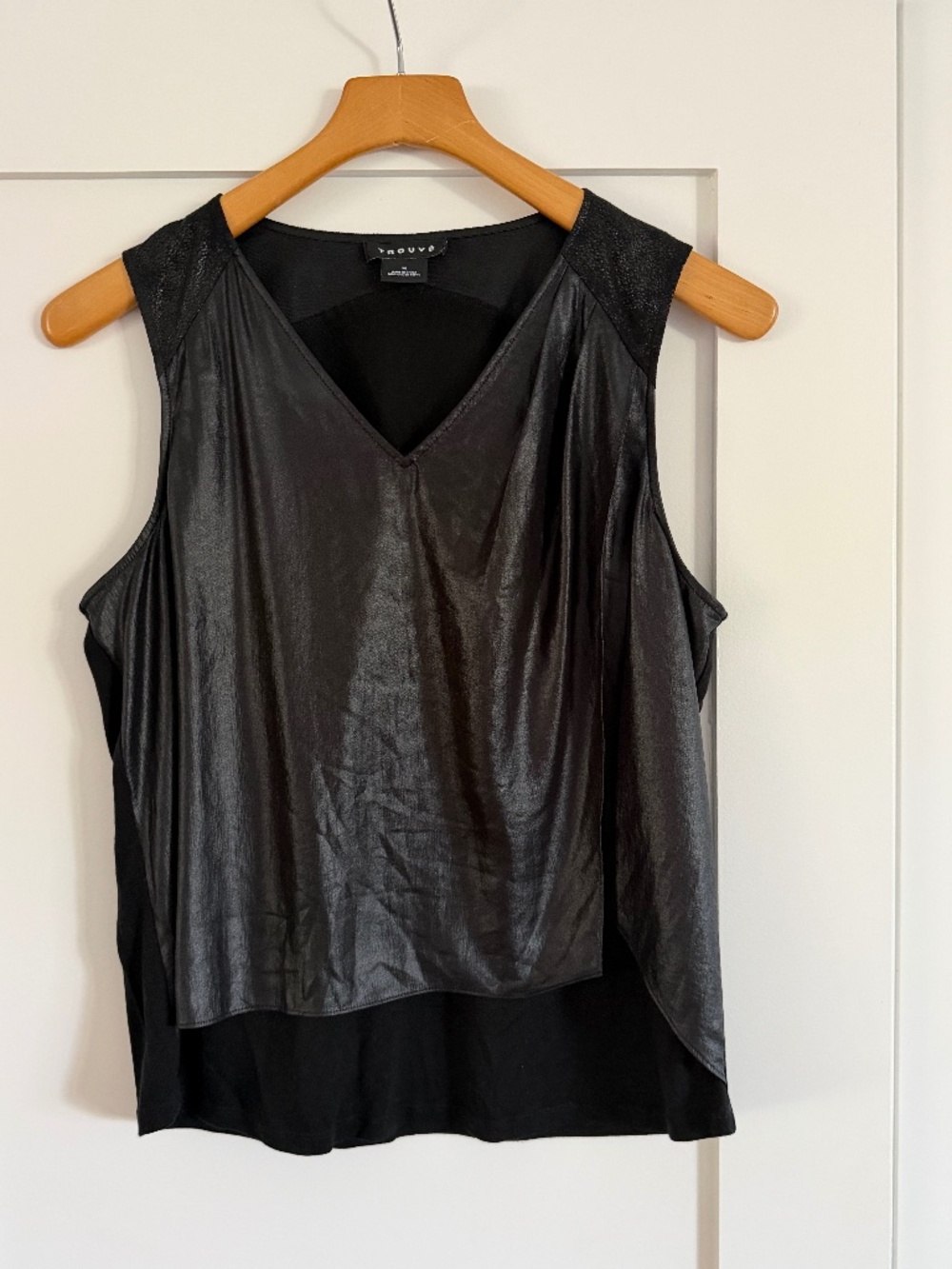 Trouve Dressy Tank top - medium